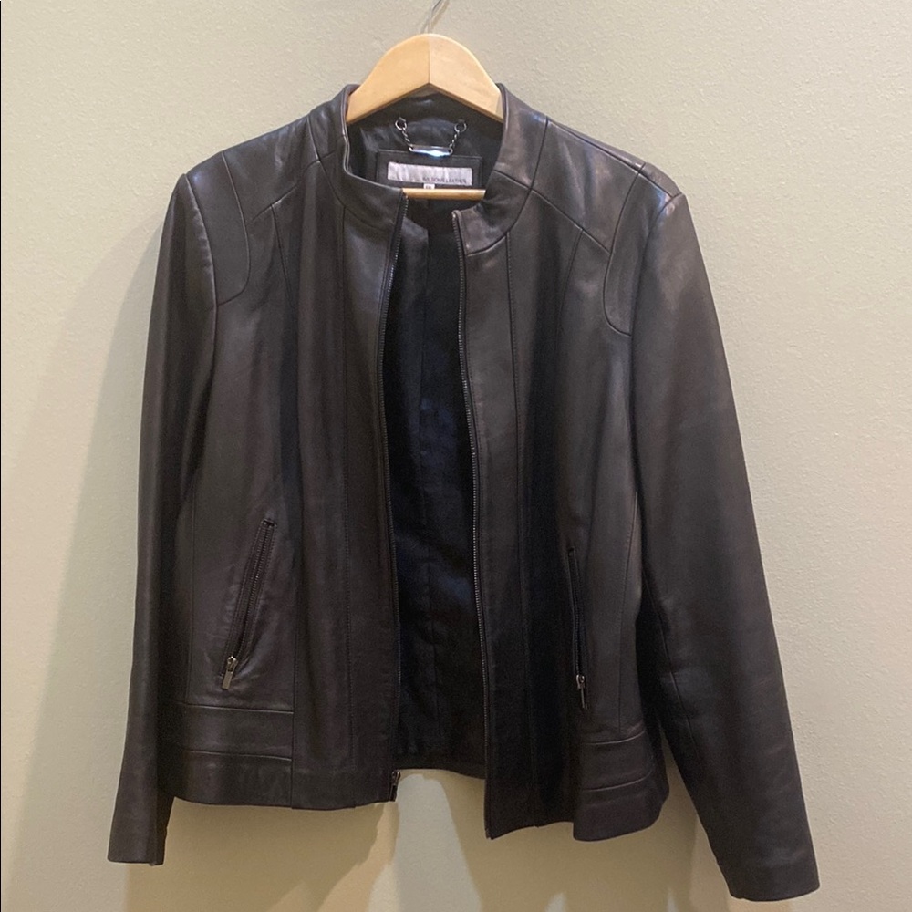 Wilson’s Black Leather Jacket Women’s XXL